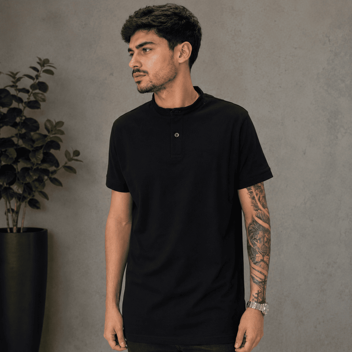 Camisa Masculina Gola Padre Oliveiras Tons Escuros
